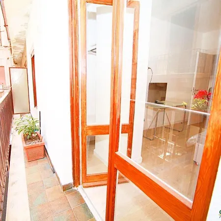 Delle Palme Rooms Elegante Monolocale In Centro Palermo Exterior photo